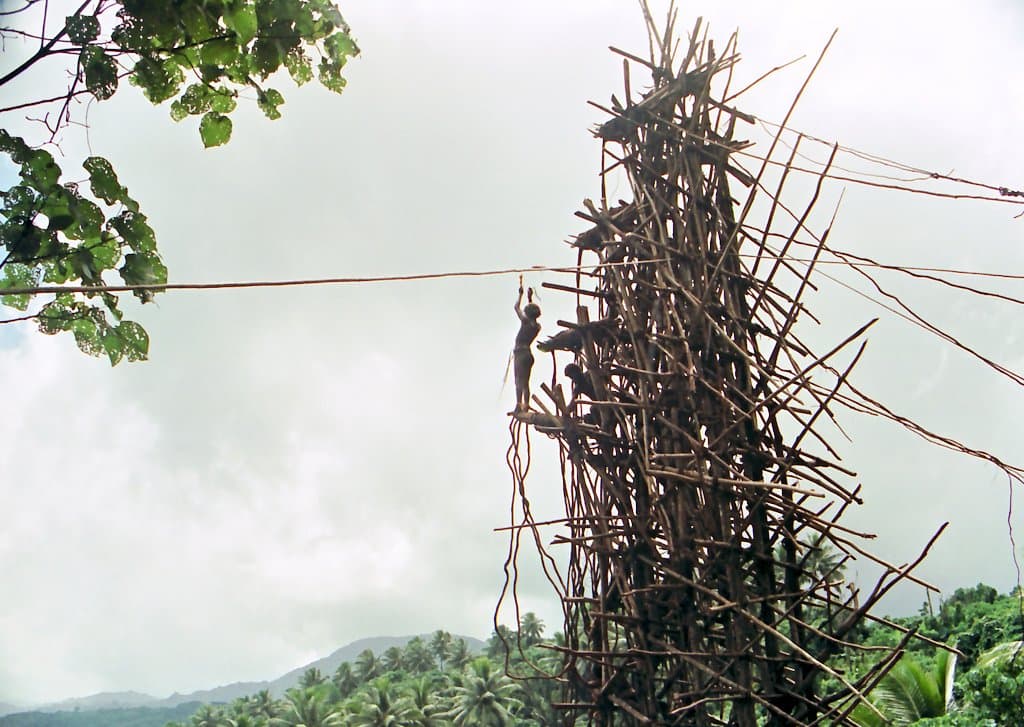 Naghol — the land dive